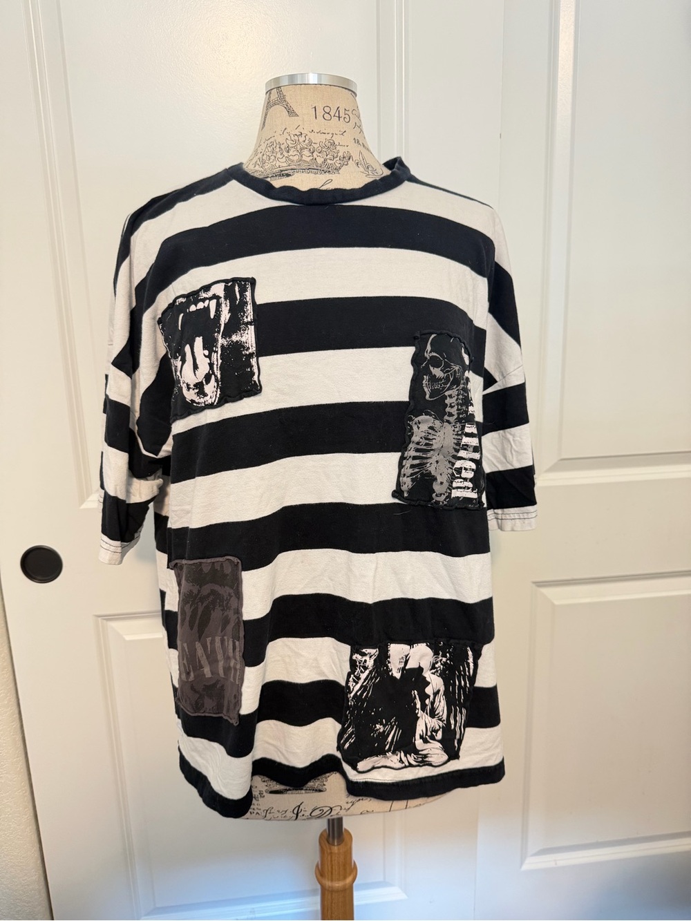 Social Collision Black and White Skull Tee